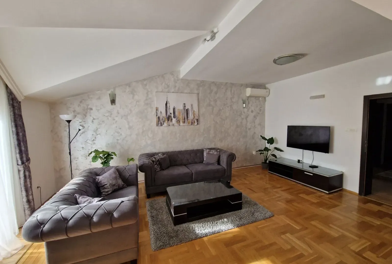 Rent, three bedroom apartment, 115m², Tološi, Podgorica