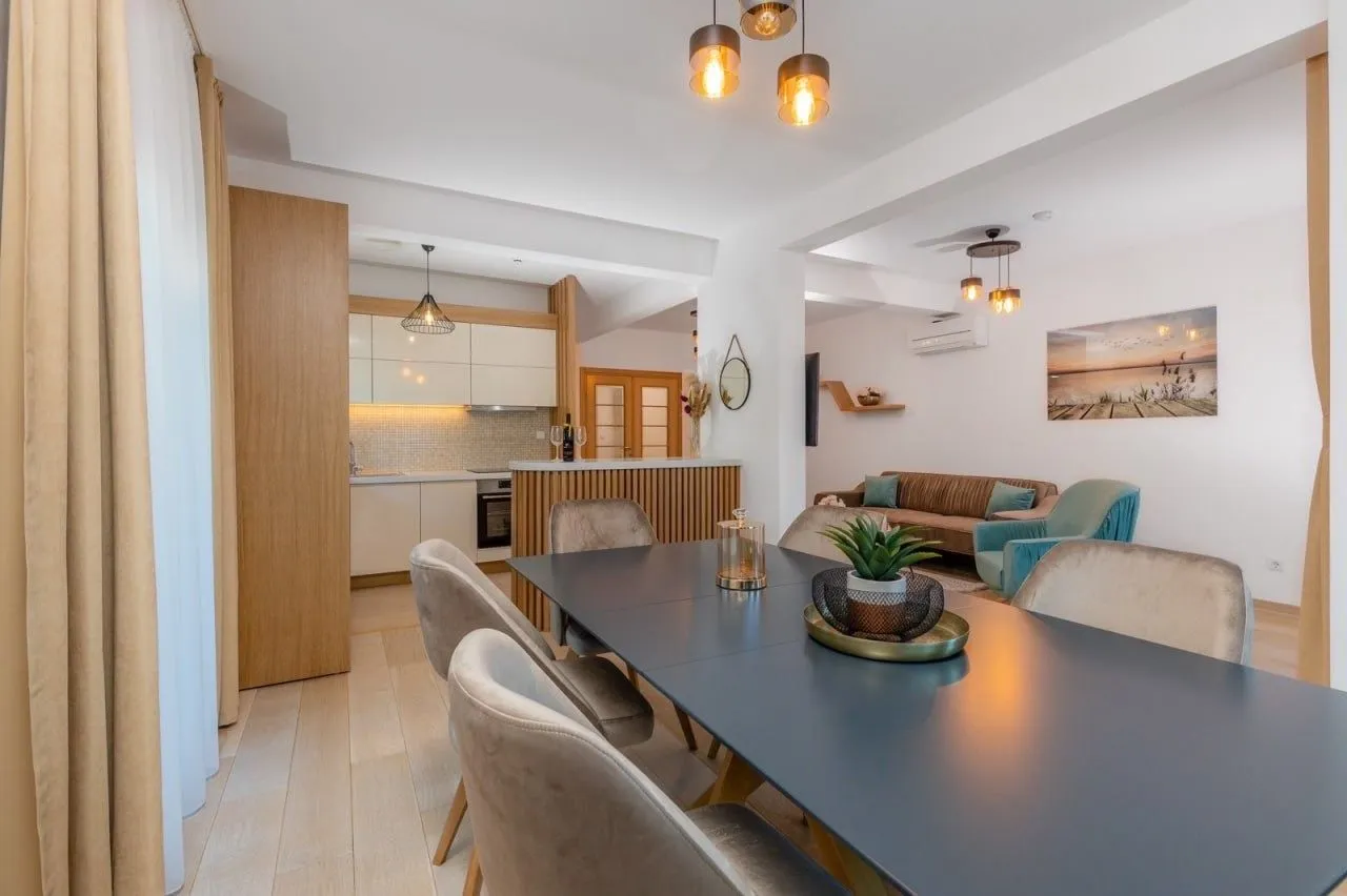 Sale, three bedroom apartment, 110m², Pržno, Budva