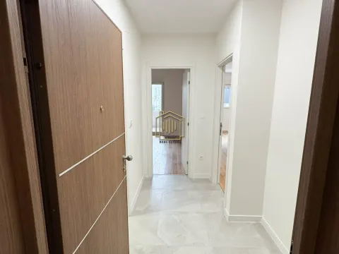 Izdavanje, jednosoban stan, 49m², Central Point, Podgorica - image 11