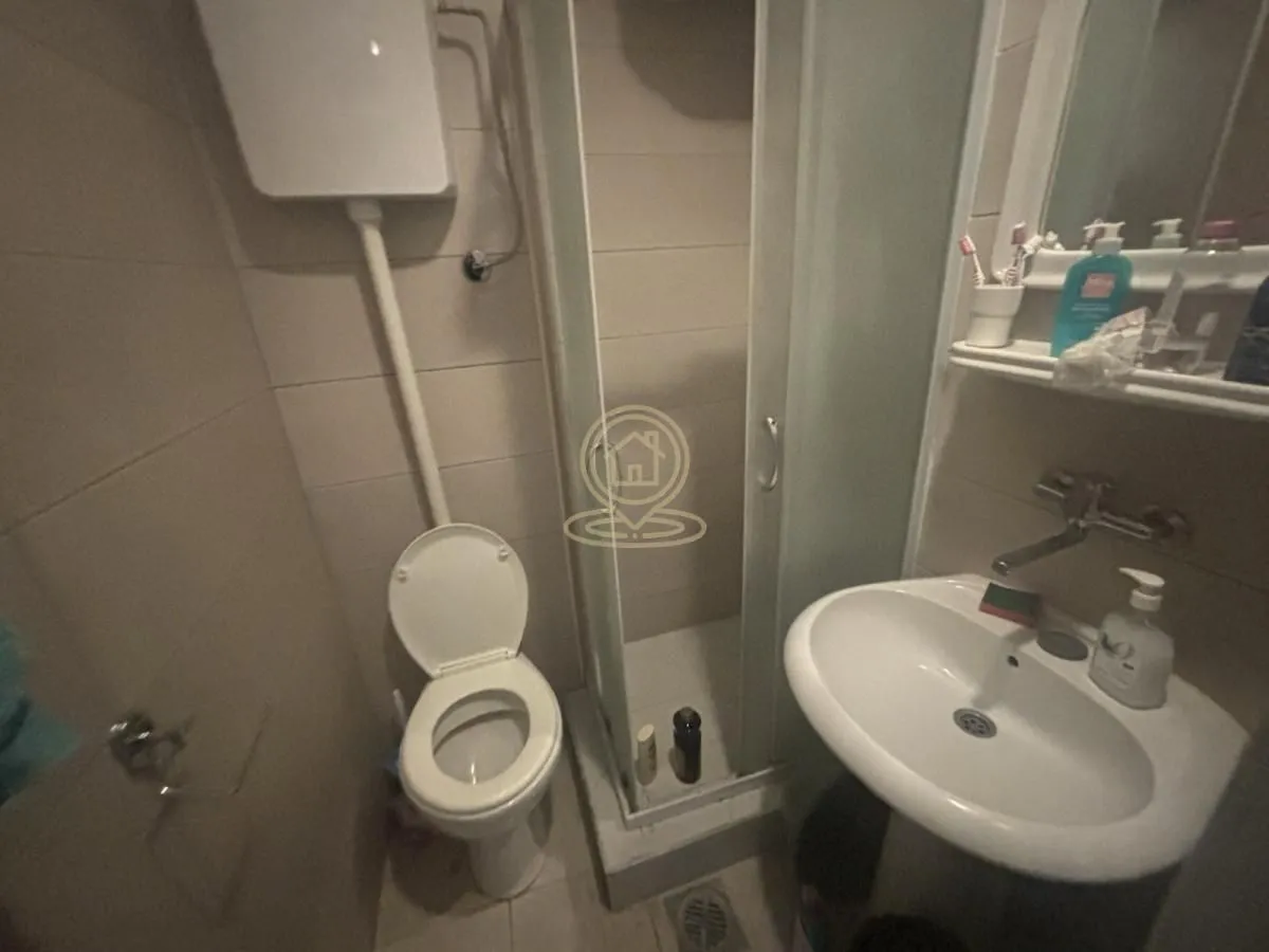 Izdavanje, dvosoban stan, 37m², Bogoslovija, Palilula Sve Podlokacije