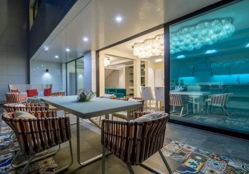 Sale, house, 831m², Bečići, Budva