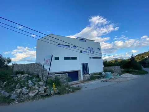 Prodaja, kuća, 500m², Krašići, Tivat - image 2