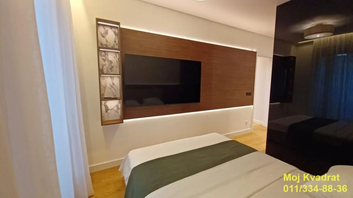 Rent, three bedroom apartment, 92m², Kalenić Pijaca, Vračar Sve Podlokacije
