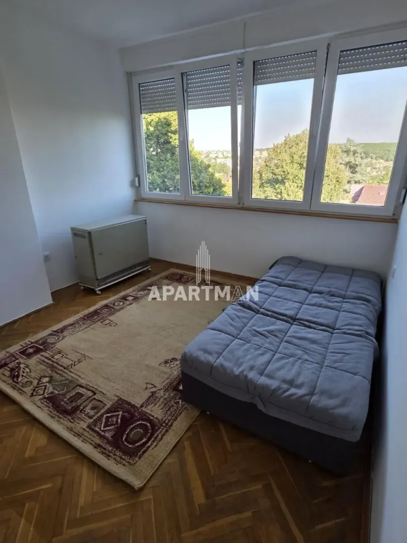Rent, three bedroom apartment, 72m², Rakovica, Beograd