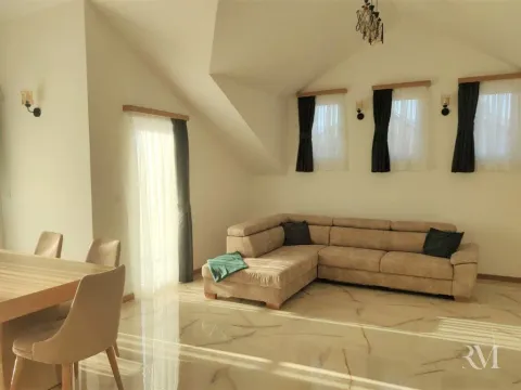 Rent, three bedroom apartment, 99m², Centar, Tivat - image 9