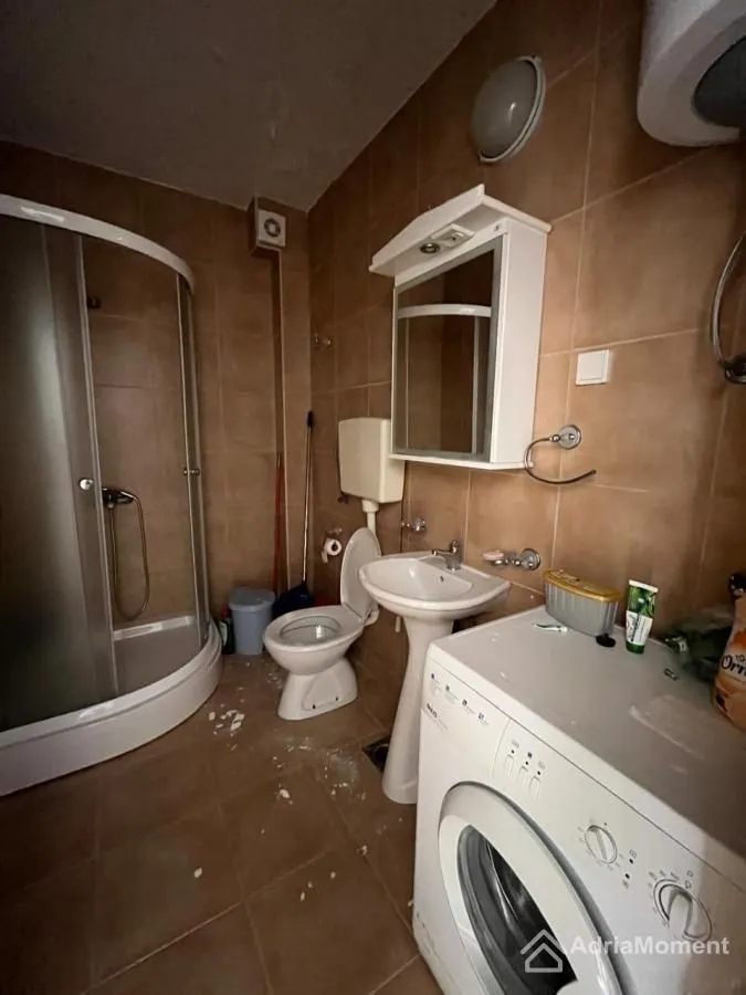 Prodaja, jednosoban stan, 42m², Prčanj, Kotor