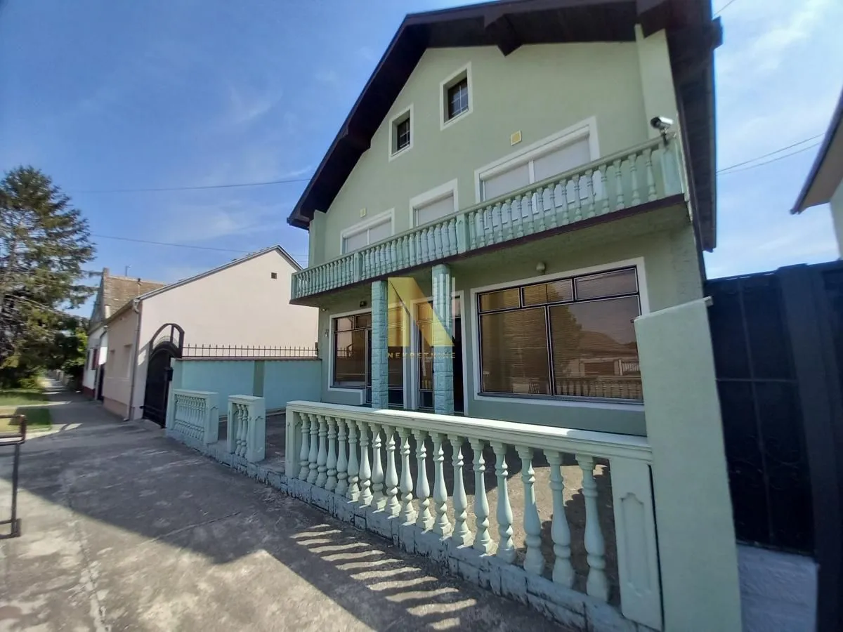 Prodaja, kuća, 272m², Bela Palanka, Srbija
