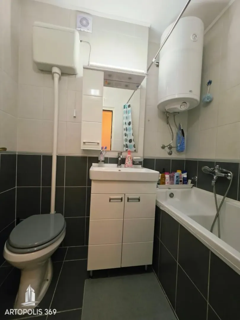 Sale, three bedroom apartment, 93m², Novi Beograd Blok 71, Novi Beograd Sve Podlokacije