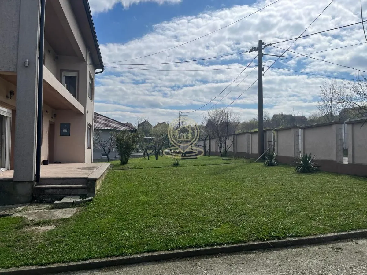 Prodaja, kuća, 310m², Čukarica, Beograd