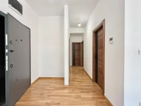 Prodaja, dvosoban stan, 67m², Donja Gorica, Podgorica - image 5