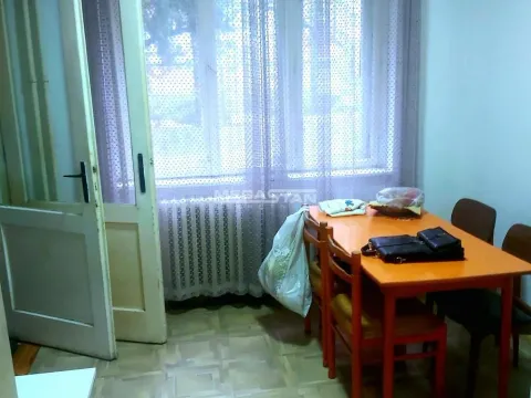 Sale, two bedroom apartment, 66m², Zemun Centar, Zemun Sve Podlokacije - image 4