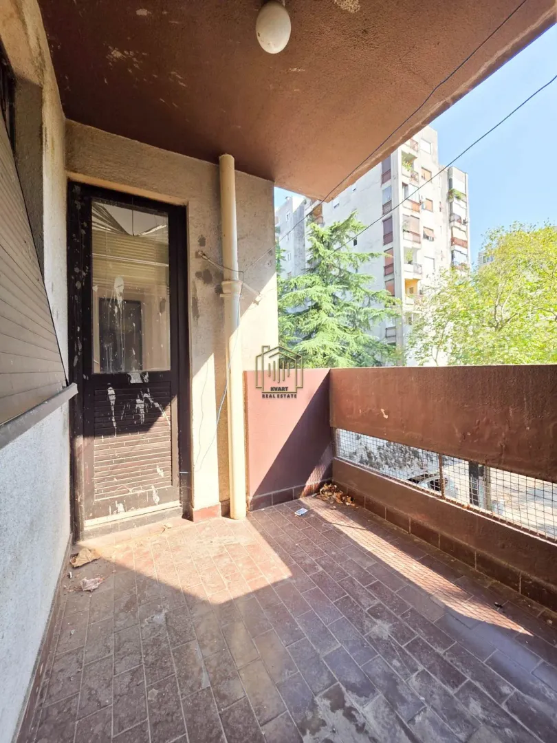 Prodaja, trosoban stan, 92m², Blok 6, Podgorica