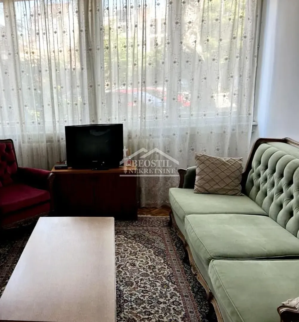 Izdavanje, jednosoban stan, 33m², Uciteljsko Naselje, Zvezdara Sve Podlokacije