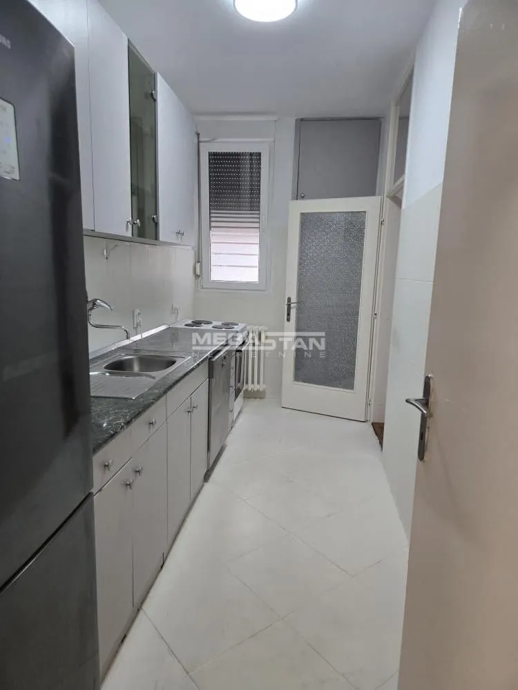 Rent, two bedroom apartment, 60m², Retenzija, Beograd