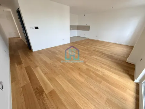 Prodaja, stan, 179m², Telep, Novi Sad Sve Podlokacije - image 2