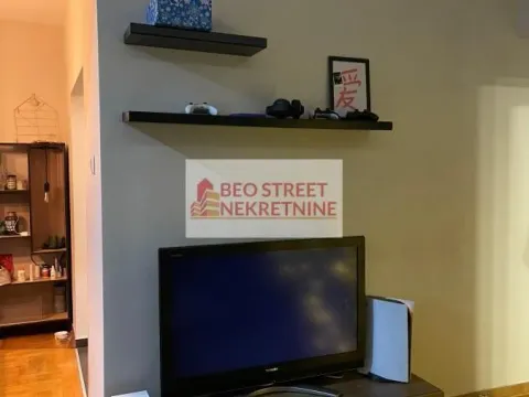 Izdavanje, dvosoban stan, 75m², Čubura, Beograd - image 10