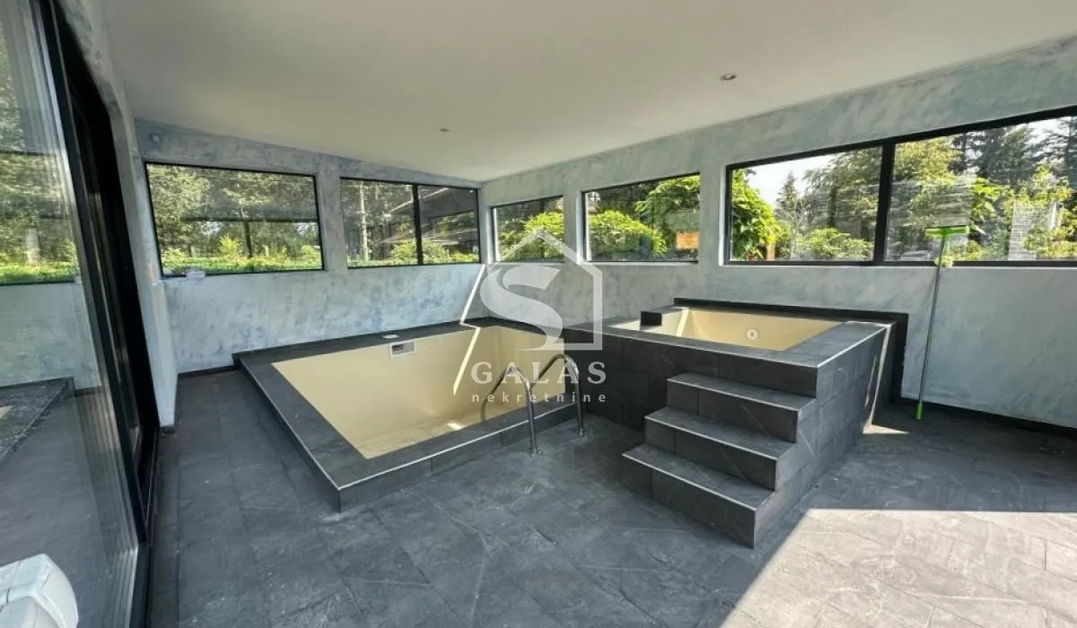 Sale, house, 151m², Voždovac Sve Podlokacije, Beograd