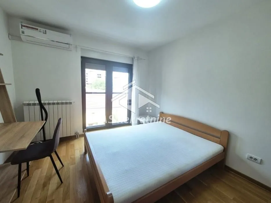 Izdavanje, dvosoban stan, 36m², Zeleni Venac, Beograd