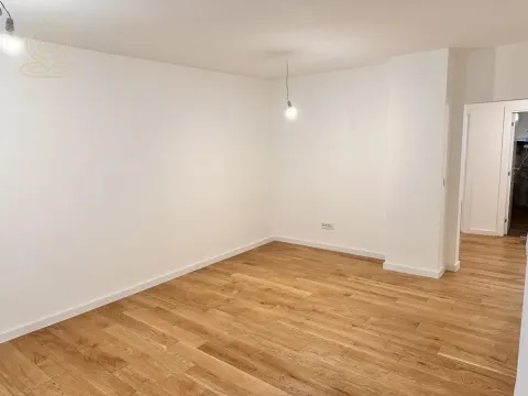 Prodaja, trosoban stan, 68m², Vukov Spomenik, Zvezdara Sve Podlokacije - image 3