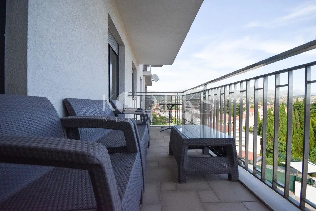 Izdavanje, dvosoban stan, 75m², Gorica C, Podgorica