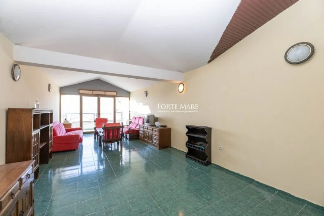 Prodaja, jednosoban stan, 200m², Topla, Herceg Novi