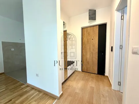 Rent, one bedroom apartment, 42m², Zagorič, Podgorica - image 13