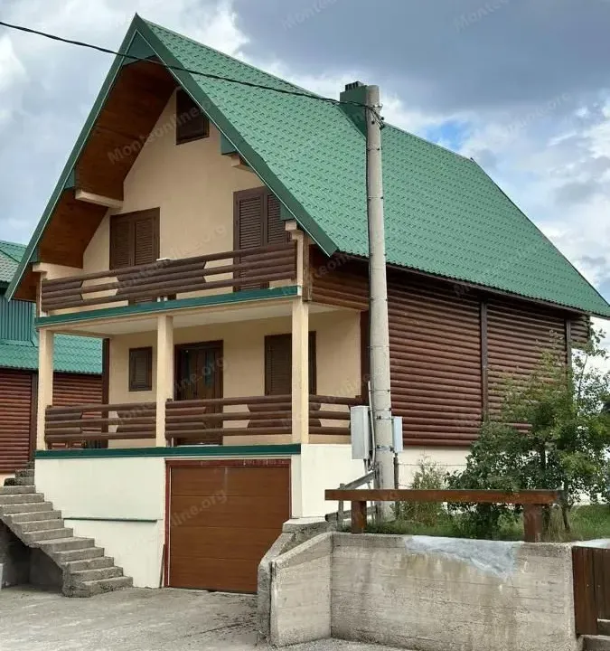 Prodaja, kuća, 200m², Motički gaj, Žabljak