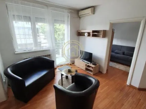 Rent, three bedroom apartment, 44m², Vračar Hram, Vračar Sve Podlokacije - image 2