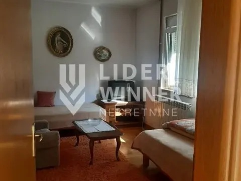 Prodaja, kuća, 175m², Sremčica, Beograd - image 16