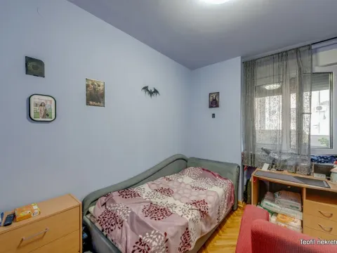 Sale, two bedroom apartment, 84m², Vračar, Šid - image 9
