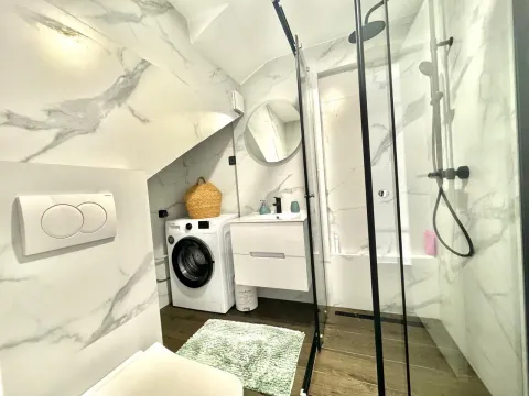 Izdavanje, kuća, 120m², Kuljače, Budva - image 13