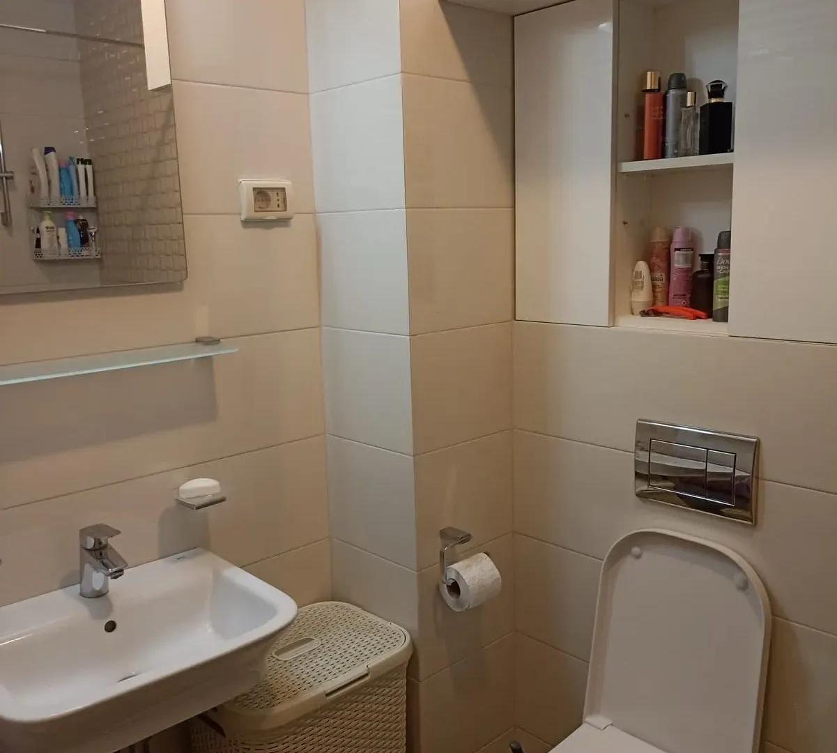 Izdavanje, jednosoban stan, 46m², City Kvart, Podgorica