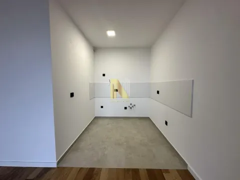 Izdavanje, dvosoban stan, 46m², Sajmište, Novi Sad - image 3