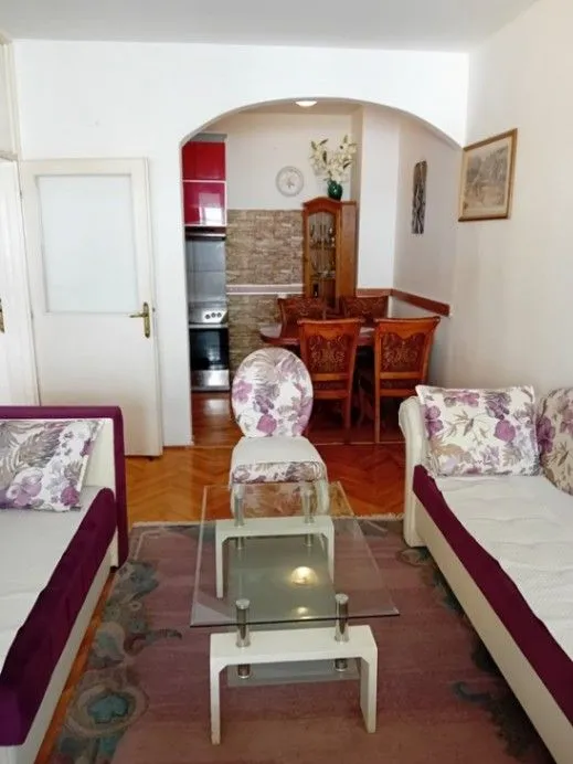 Prodaja, dvosoban stan, 61m², Gintaš, Podgorica