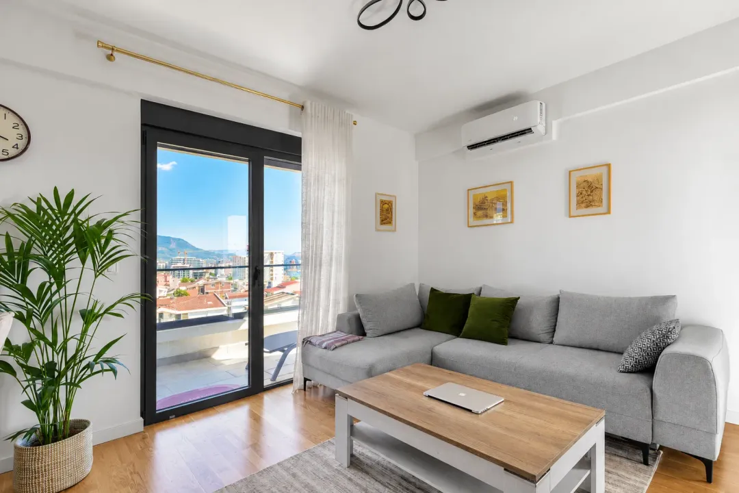 Sale, three bedroom apartment, 70m², Šušanj, Bar