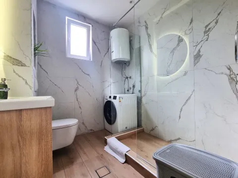 Izdavanje, stan, 78m², Drac, Podgorica - image 13