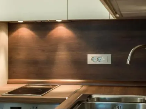 Sale, two bedroom apartment, 55m², Bečići, Budva - image 7