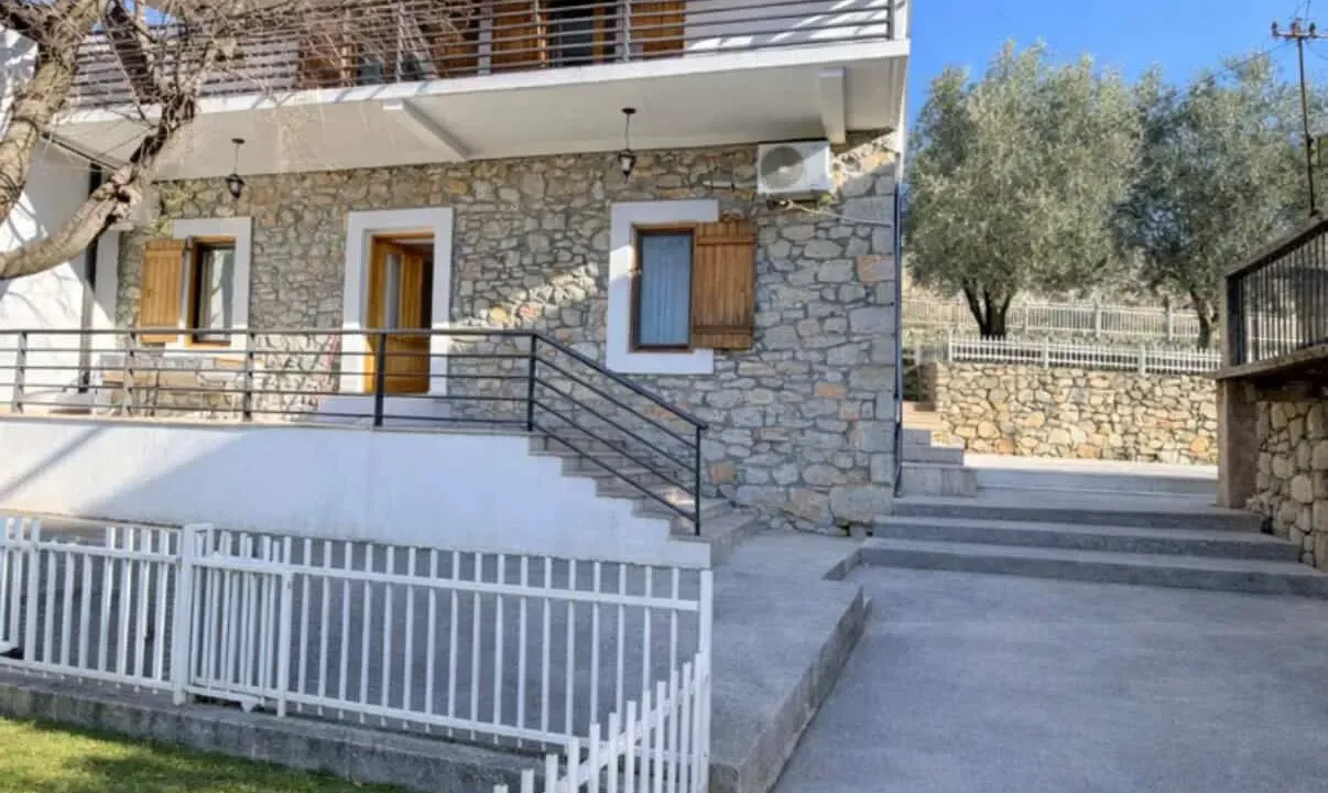 Izdavanje, kuća, 120m², Zabjelo, Podgorica