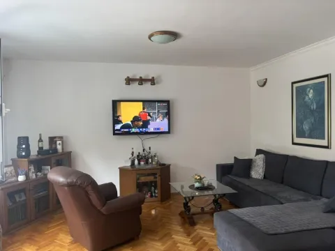 Sale, three bedroom apartment, 84m², Ruma, Srbija