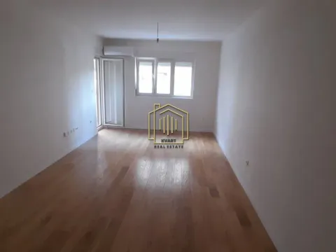 Izdavanje, jednosoban stan, 49m², Central Point, Podgorica - image 5