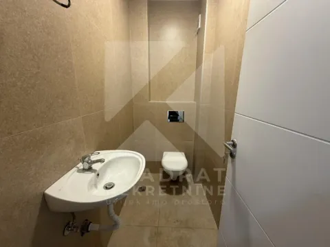 Rent, two bedroom apartment, 64m², Tološi, Podgorica - image 12