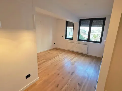 Sale, two bedroom apartment, 46m², Senjak, Beograd - image 9