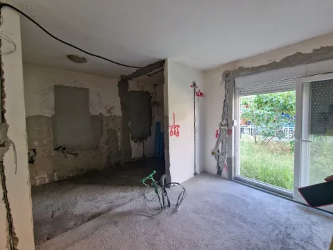 Sale, house, 107m², Podgorica, Crna Gora - image 44