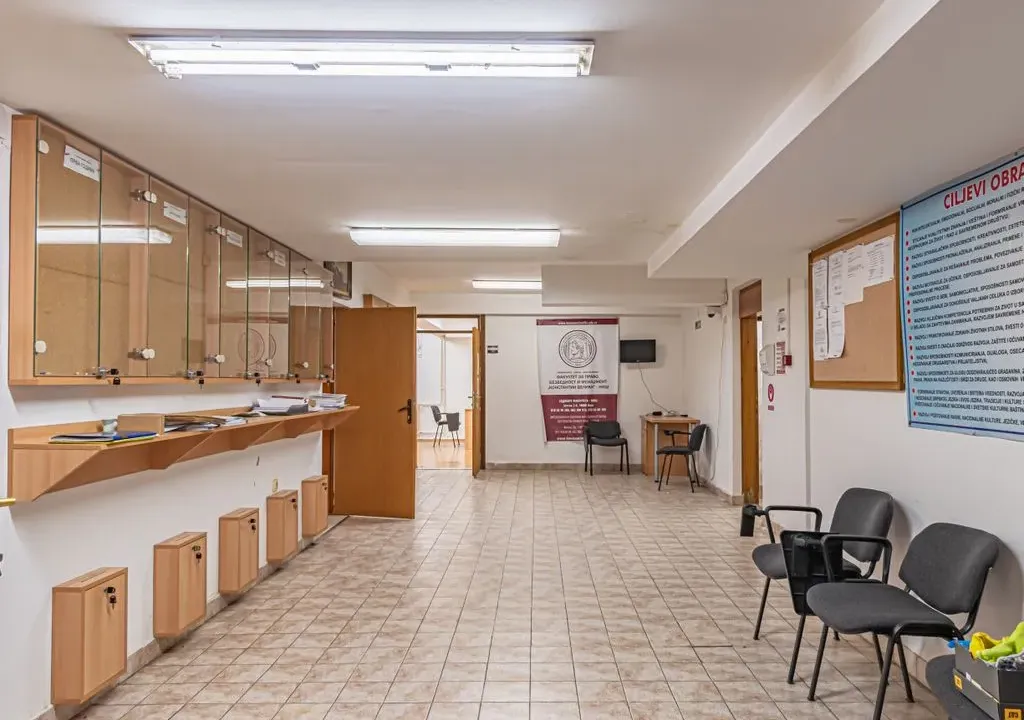 Prodaja, poslovni prostor, 535m², Čukarica, Beograd