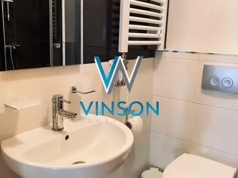 Izdavanje, trosoban stan, 98m², Centar, Novi Sad - image 17