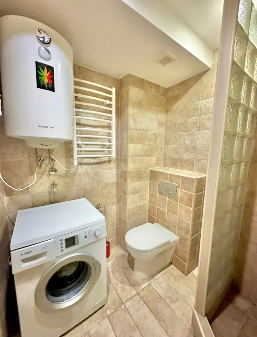 Prodaja, dvosoban stan, 102m², Dobrota, Kotor