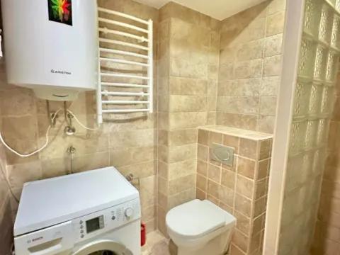 Sale, two bedroom apartment, 102m², Dobrota, Kotor - image 6