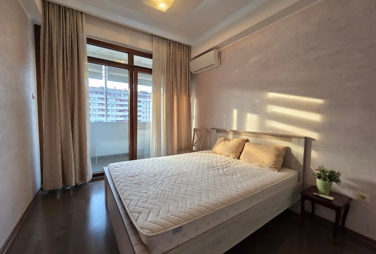 Izdavanje, dvosoban stan, 71m², Preko Morače, Podgorica