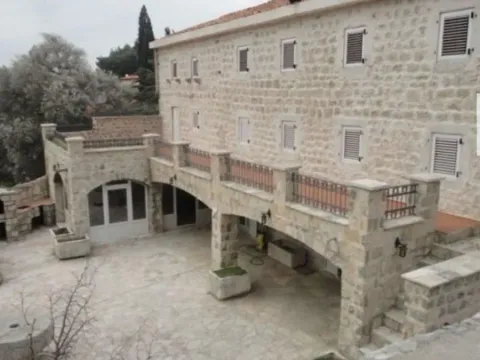 Prodaja, kuća, 243m², Reževići, Budva - image 3