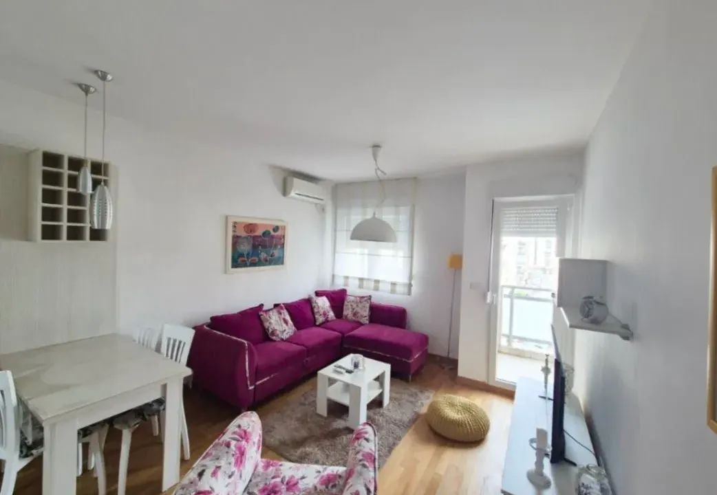 Izdavanje, jednosoban stan, 45m², City Kvart, Podgorica